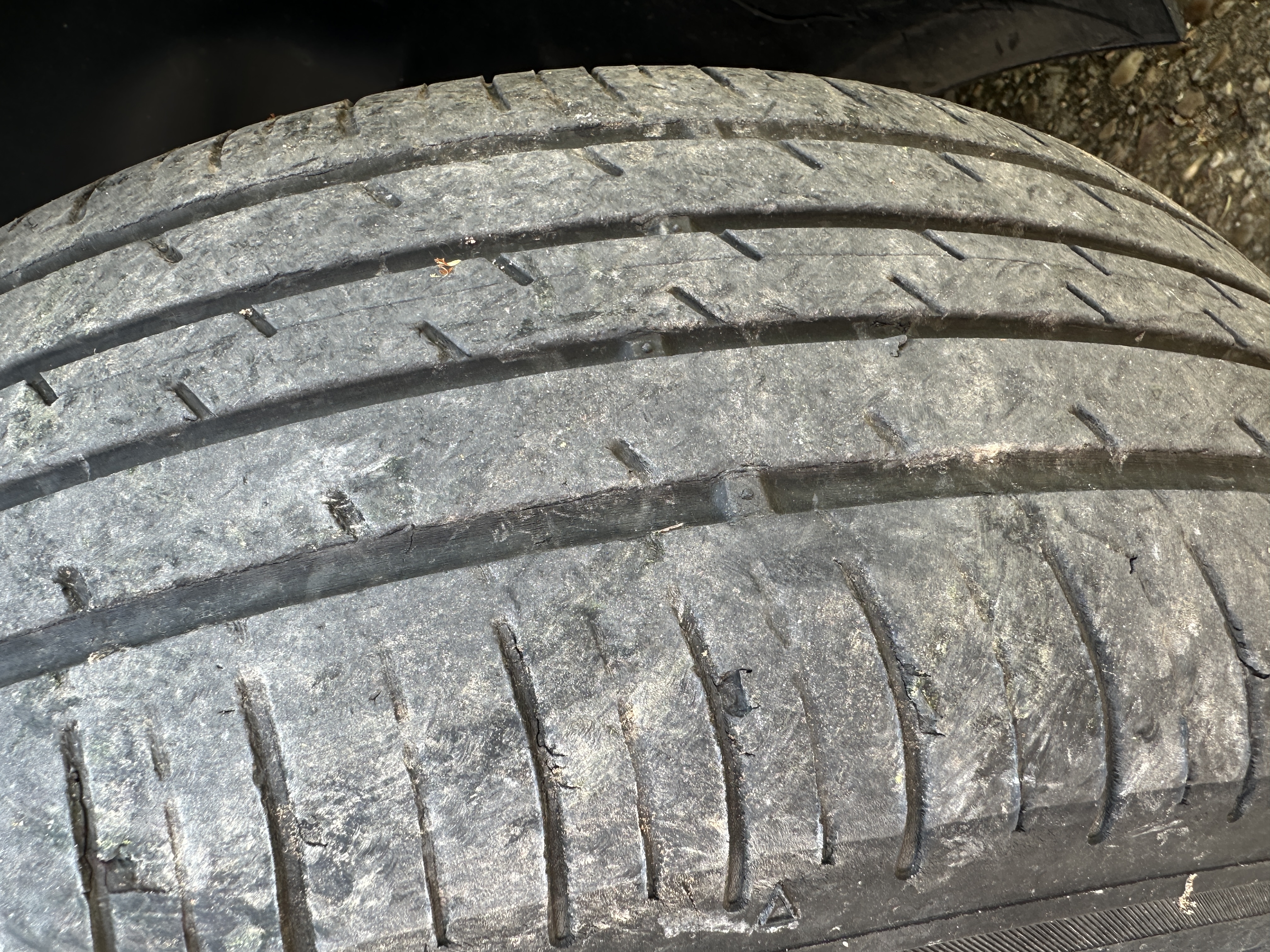 Kumho Ecowing ES31